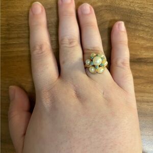 AVON Gold and White Floral Ring